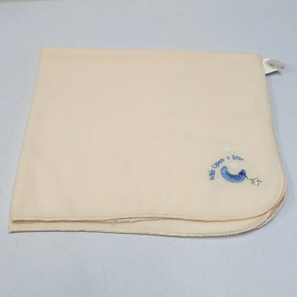 Crown Crafts Infant 28.5x31 Wish Upon a Star Moon Baby Blanket